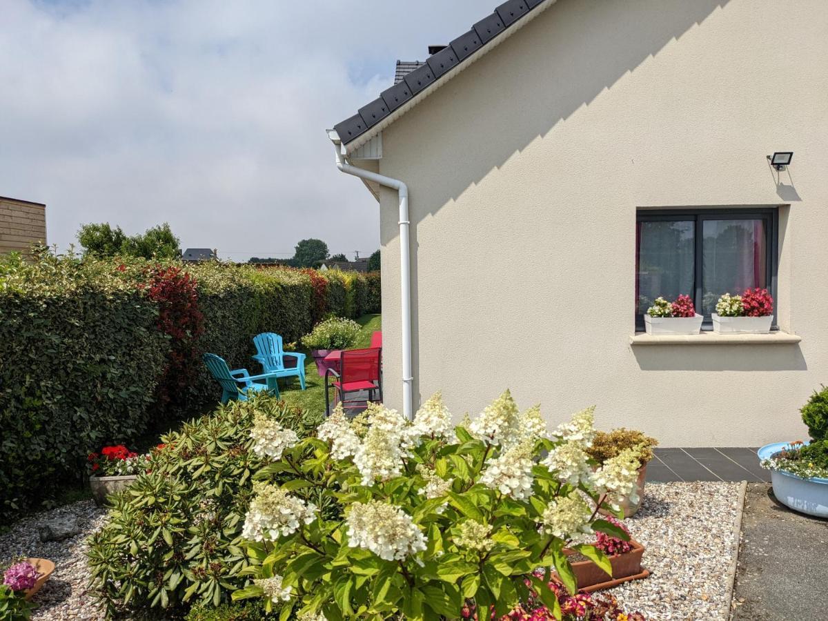 Au Beau Bouquet Bed and Breakfast Avremesnil Exteriör bild